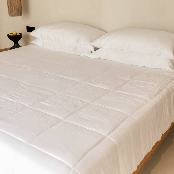 Aeptom - Wholesale Down Comforter - Organic Bamboo Sateen Comforter3