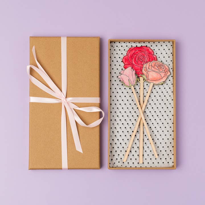 Bouquet de roses en bois pour la vente par DaphneRosa