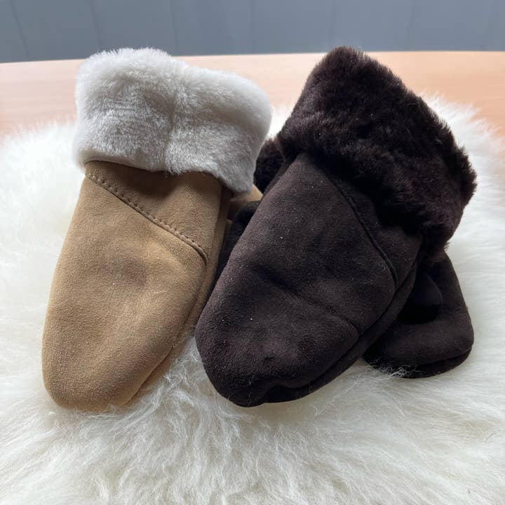 WeeSkins Holland - Wholesale Gloves - Women's - Woolen Mittens Size S to L WHILE STOCKS LAST0