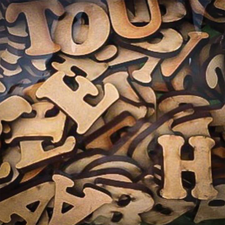 2 x Fuld MDF alfabet bogstaver for engroshandel hos Sophella Crafts