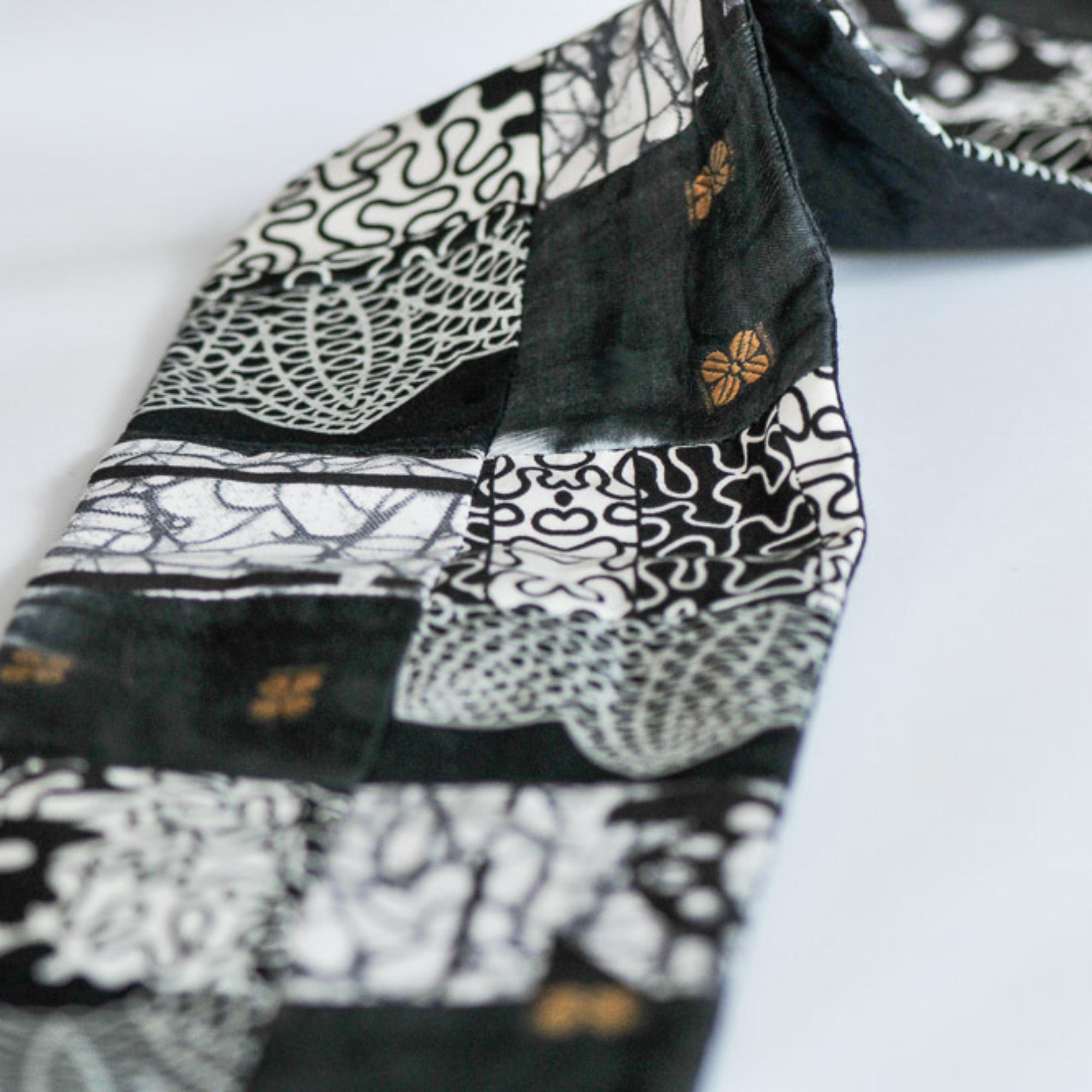 Amani ya Juu - Venta al por mayor Chal - Mujer - Estola Kitenge Patch Pastor9