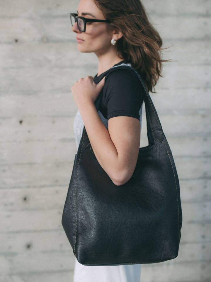 The Serena Shoulder Bag - Black for wholesale by MBH Leather