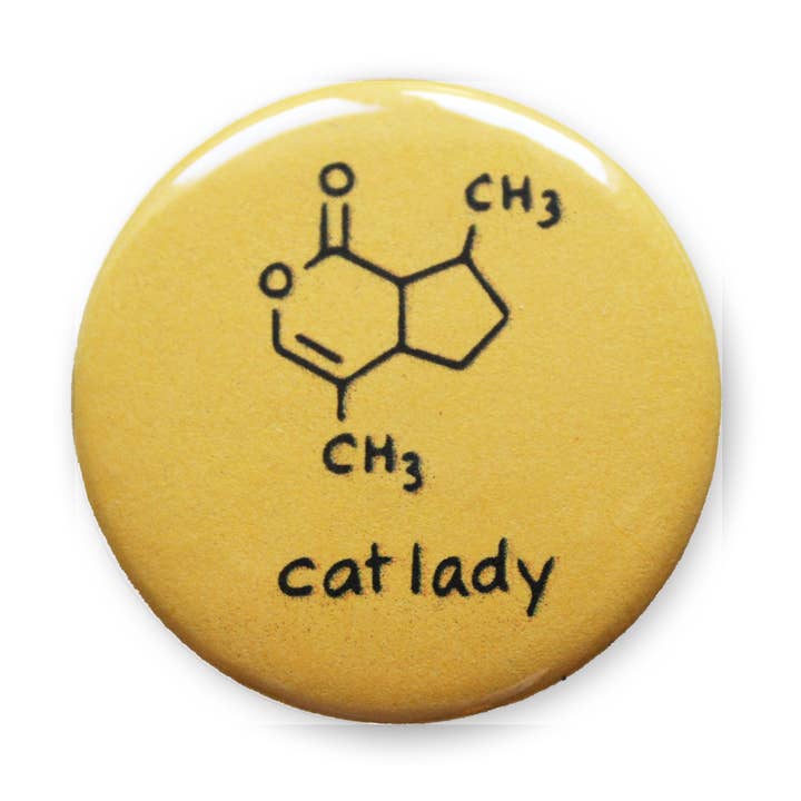 Bouton Lady Cat pour la vente par The Chemist Tree