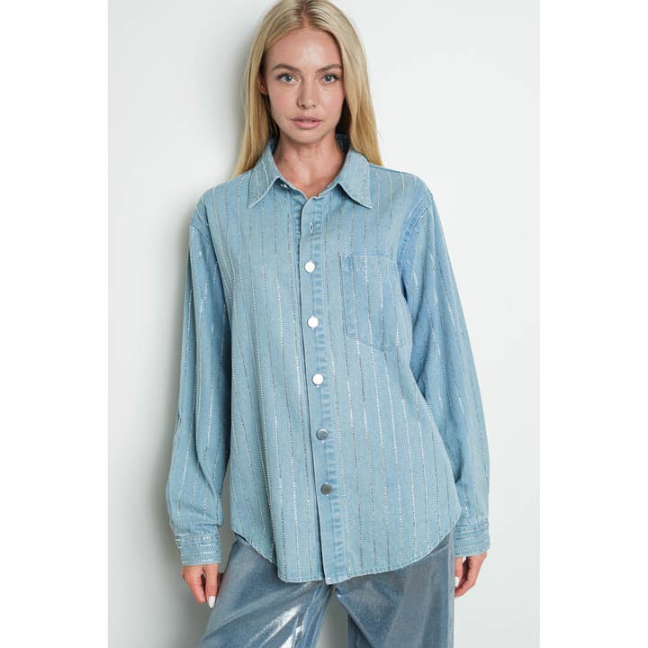KIWI – Großhandel Hemd mit Button-down-Kragen – Damen – IT3196 Jeanshemd mit Nadelstreifen und Strass