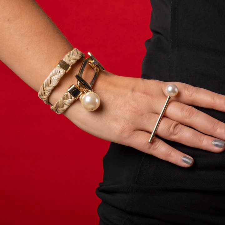 Minimalist Pearl Ring for wholesale by Darling Spring