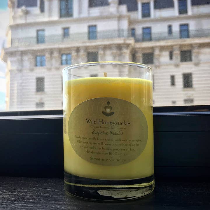 14 ounce Wild Honeysuckle Sunstone Candle for engroshandel hos Sunstone Candles