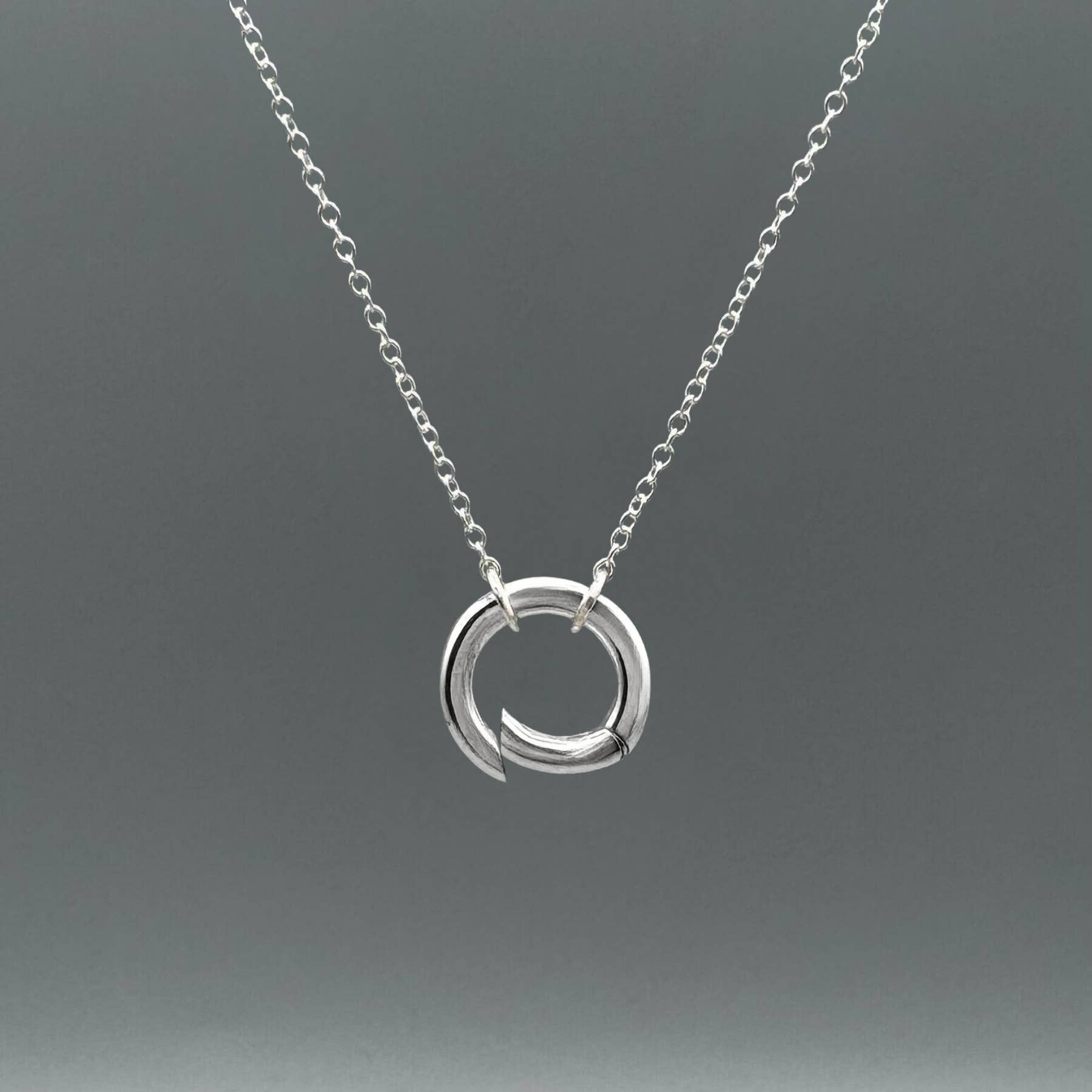 Something Silver - Wholesale Halskettinghanger - Ronde Hanger Kettinghouder3