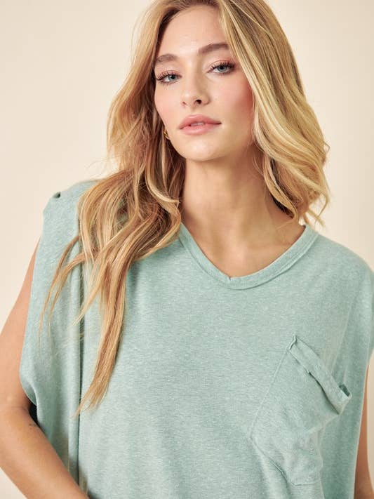 A.gain - Wholesale T-Shirt - Women's - 10875SLP627 - PLUS SIZE POCKET ACCENT TOP1