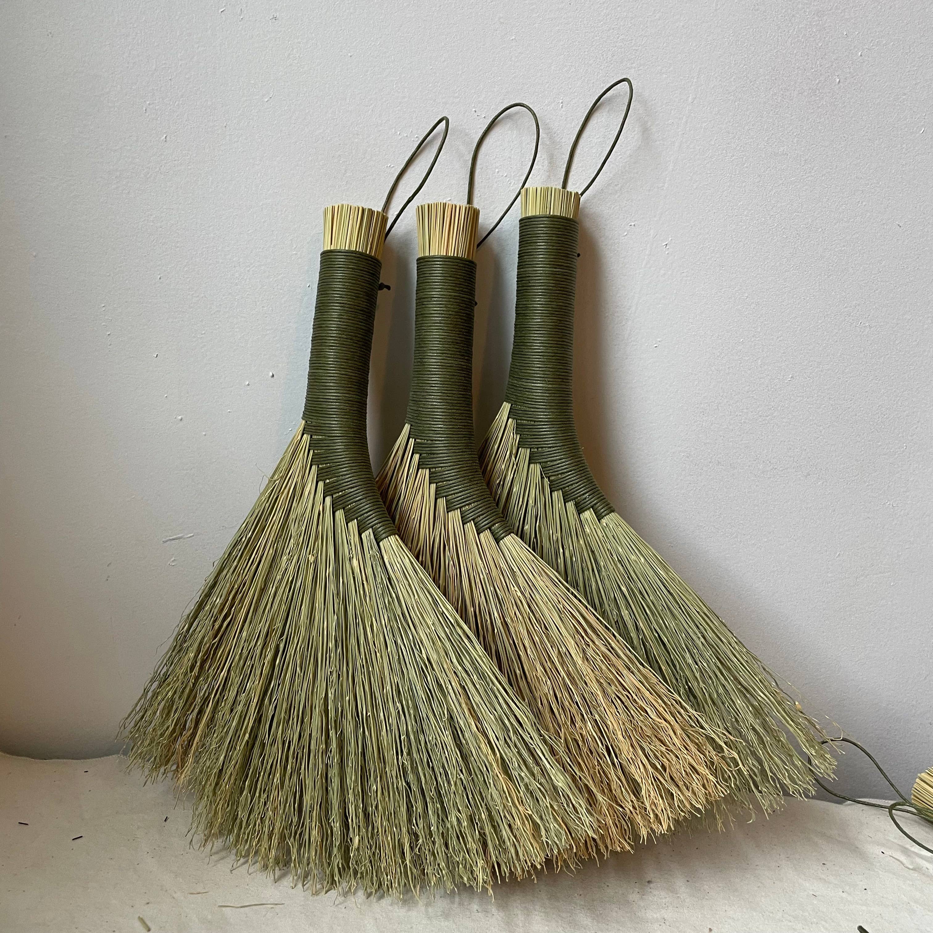 Husk Brooms - Wholesale Broom - Cotton Hand Broom 1