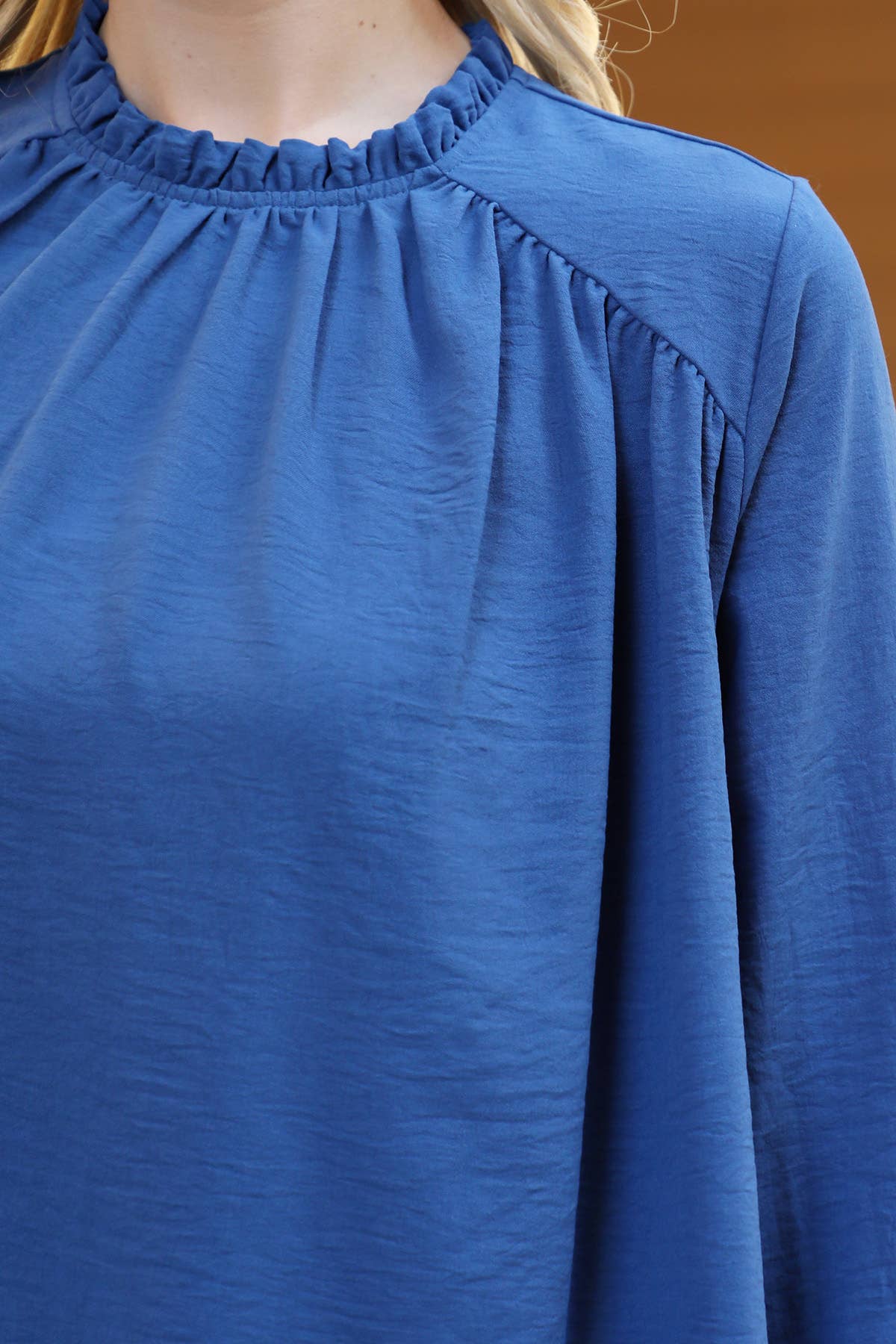 You & Me – Blusa - Mulher por atacado – YMT20087V-PUFF MANGA MESCLA TOP TECIDA DECOTE24