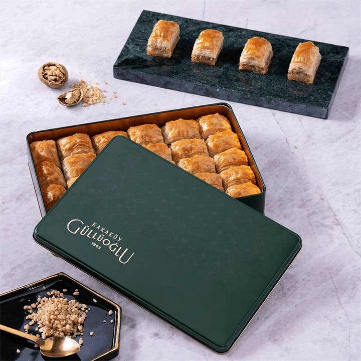 Aladdin - Wholesale Cake - Karakoy Gulluoglu | Baklava with Walnut in Metal Gift Box