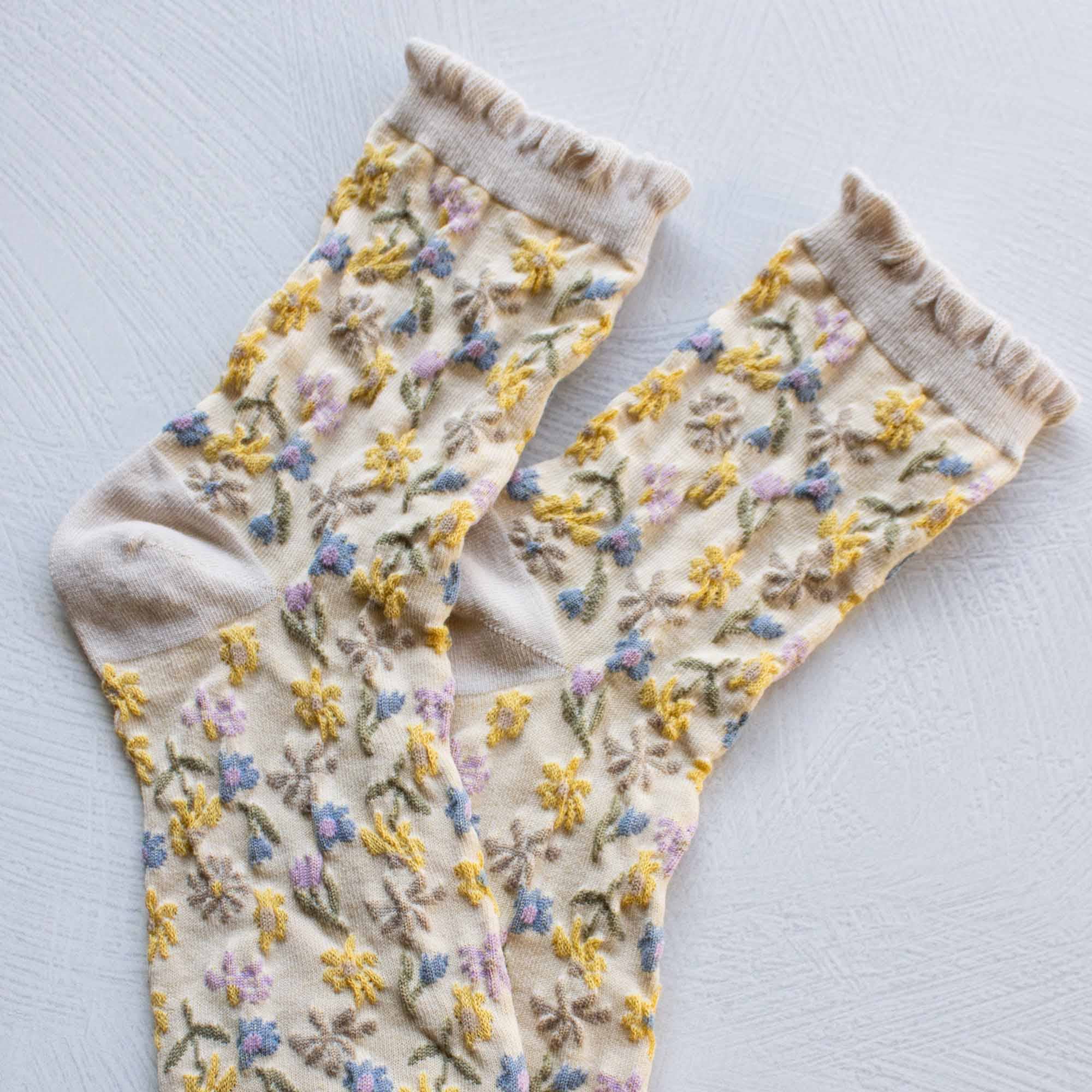 Tiepology - Wholesale Socks - Women's - Love Floral Casual Socks6