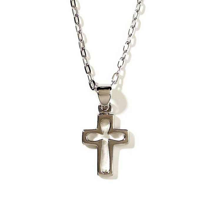 Collier en plaqué argent avec croix arrondie découpée pour la vente par Dicksons