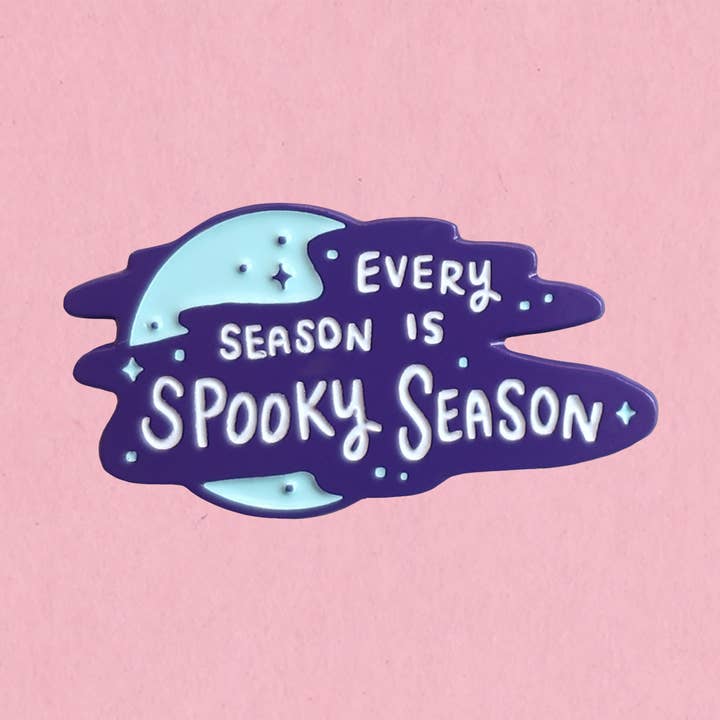 Anstecknadel Spooky Season aus Emaille für den Großhandel von Kate Gabrielle
