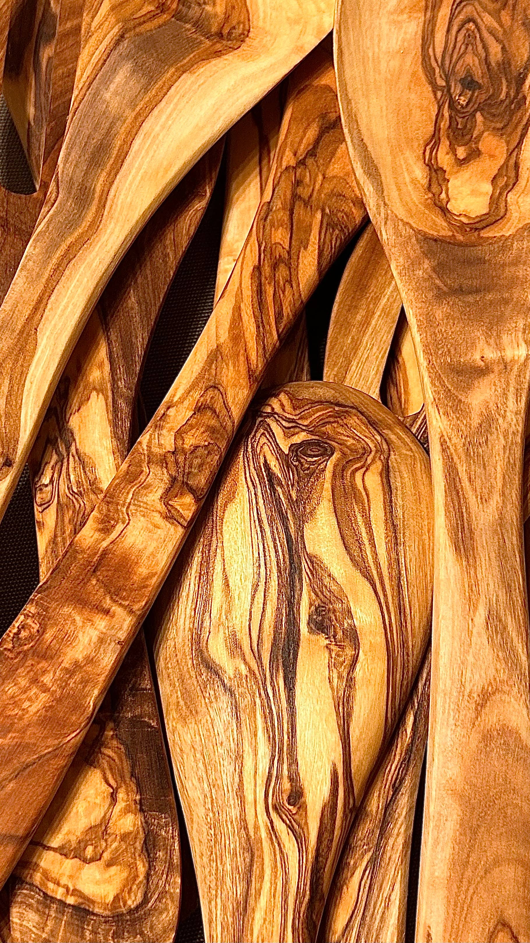 ZINE & LYNE - Wholesale Flatware Serving Piece - Olive wood salad servers2