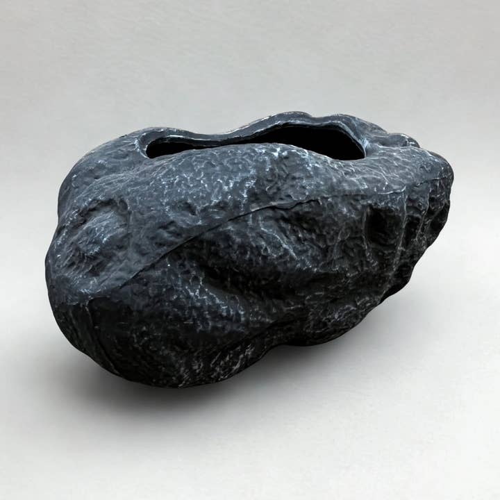 Faux Stone Decorative Planter for wholesale by IGS