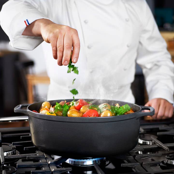 French Home - Wholesale Cooking Pot - Chasseur French Enameled Cast Iron Oval Dutch Oven 6qt