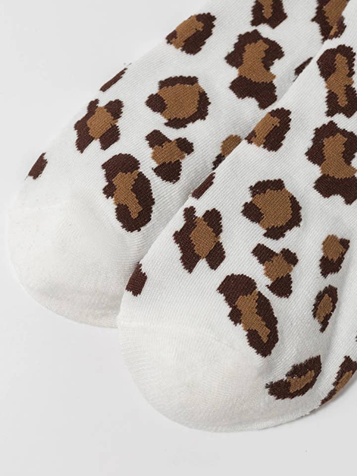 White Leopard Print Polyester Cotton Socks for wholesale on Faire4