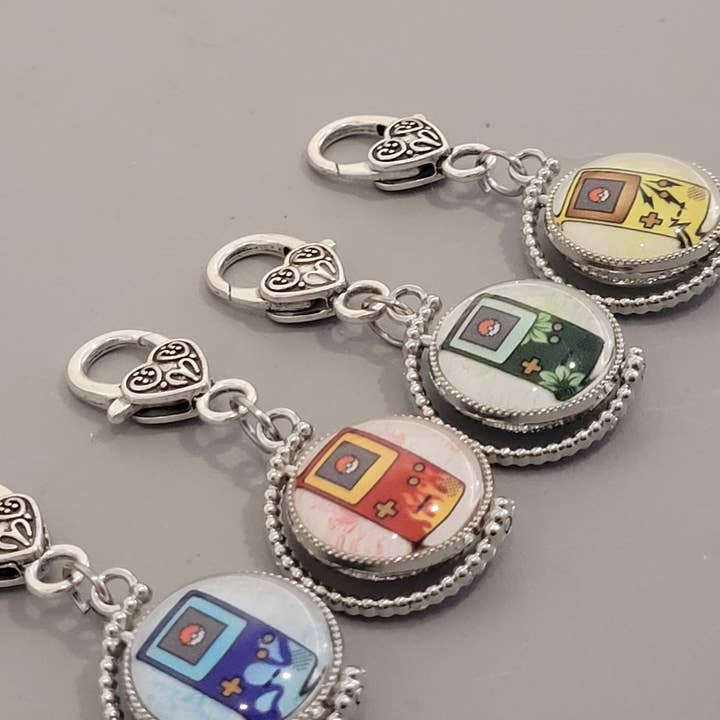 Con-Quest Crafts – wholesale Nyckelring - Unisex – Pokemon Inspired Fidget Charms dubbelsidig nyckelring
