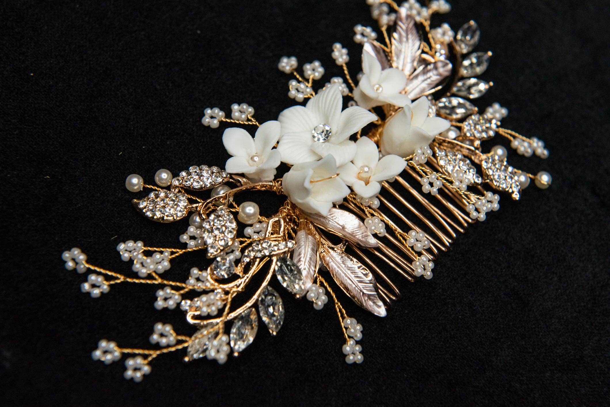 Brides and Belts - Wholesale Hair Clip - Women's - The Etta8