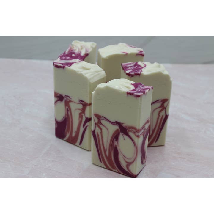 Parker Nadine Soap Company – Großhandel Feste Seife – Seifenriegel mit dunklen Kirschen und Vanille