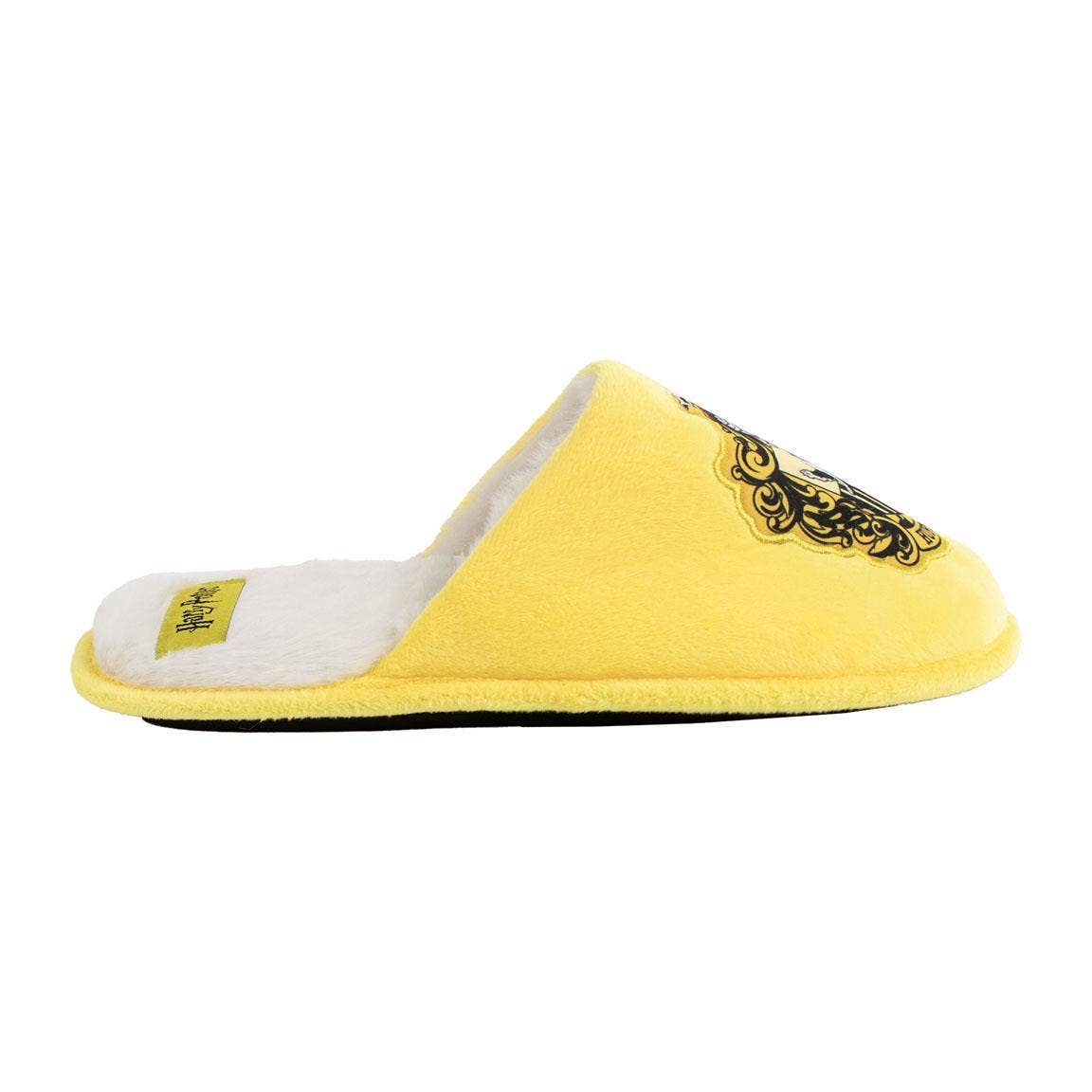 Mastoys, S.L. - Wholesale Athletic Sneakers - Unisex - HARRY POTTER HUFFLEPUFF HOUSE SLIPPERS - 23000068641