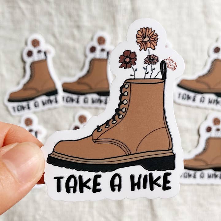 Adesivo in Vinile "Take A Hike" per Esterni e Bottiglia d'Acqua per la vendita all'ingrosso da parte di Tiny Acres Co