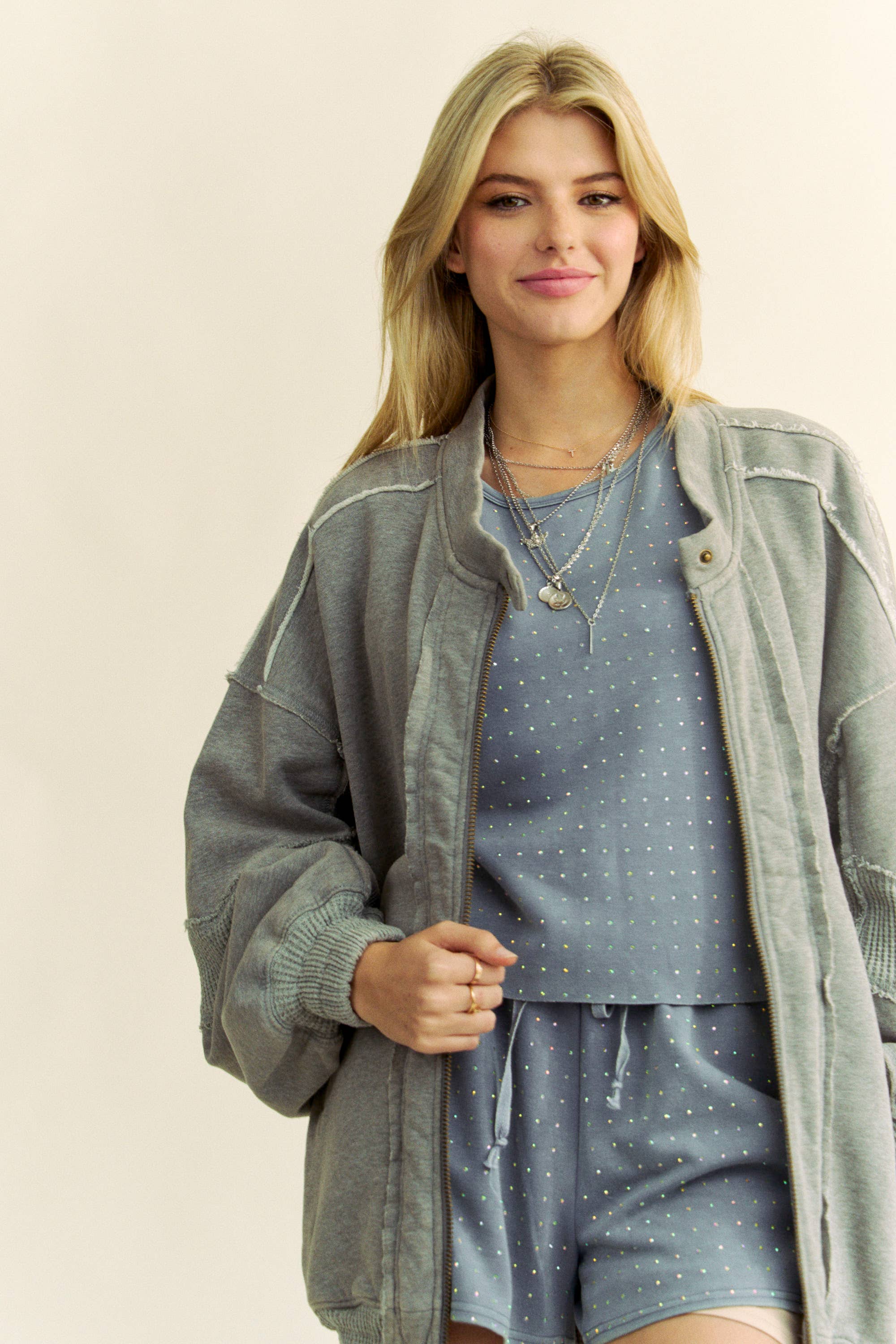 Davi & Dani - Wholesale Jas - Dames - FLEECEJACK MET WAFELRAND EN RITSSLUITING AAN DE VOORKANT1