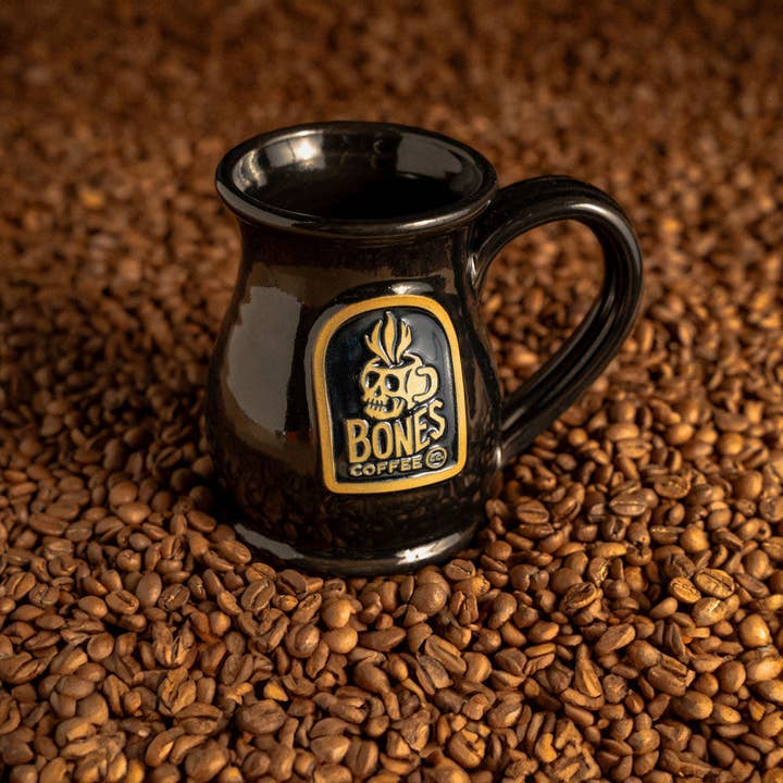 Bones Coffee Company - Venta al por mayor Taza - Taza arrojada a mano con el logotipo de la calavera | Taza de café negra | 14 oz5