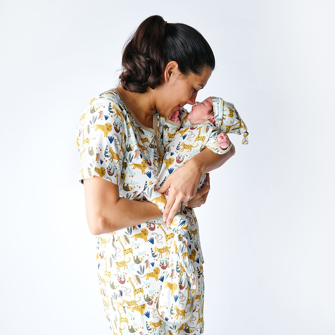 Emerson and Friends - Wholesale Babygown Set - Baby - Jungle Friends Animal Newborn Baby Gown and Hat Gift Set3