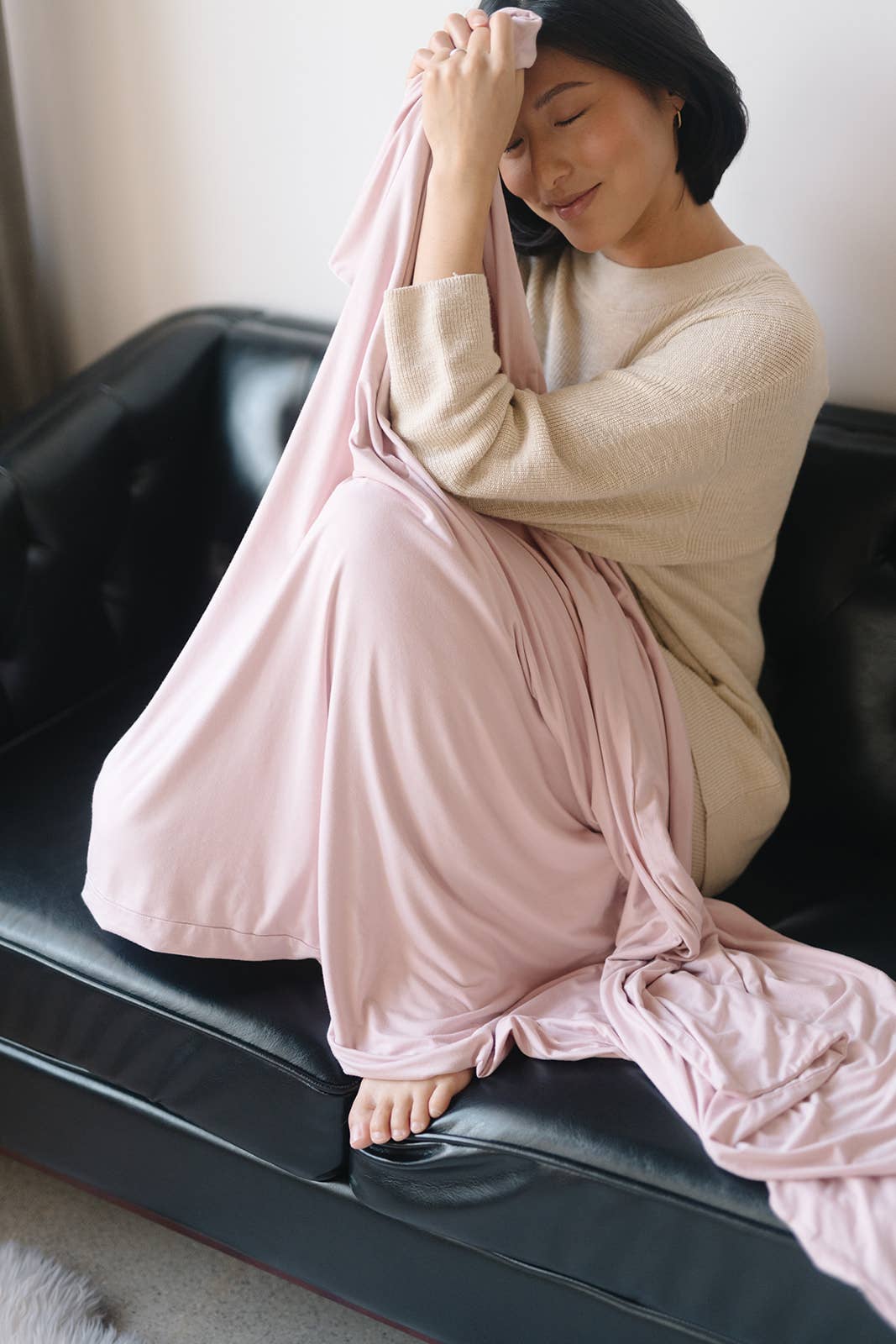 Wuvvy - Wholesale Throw Blanket - Blush6