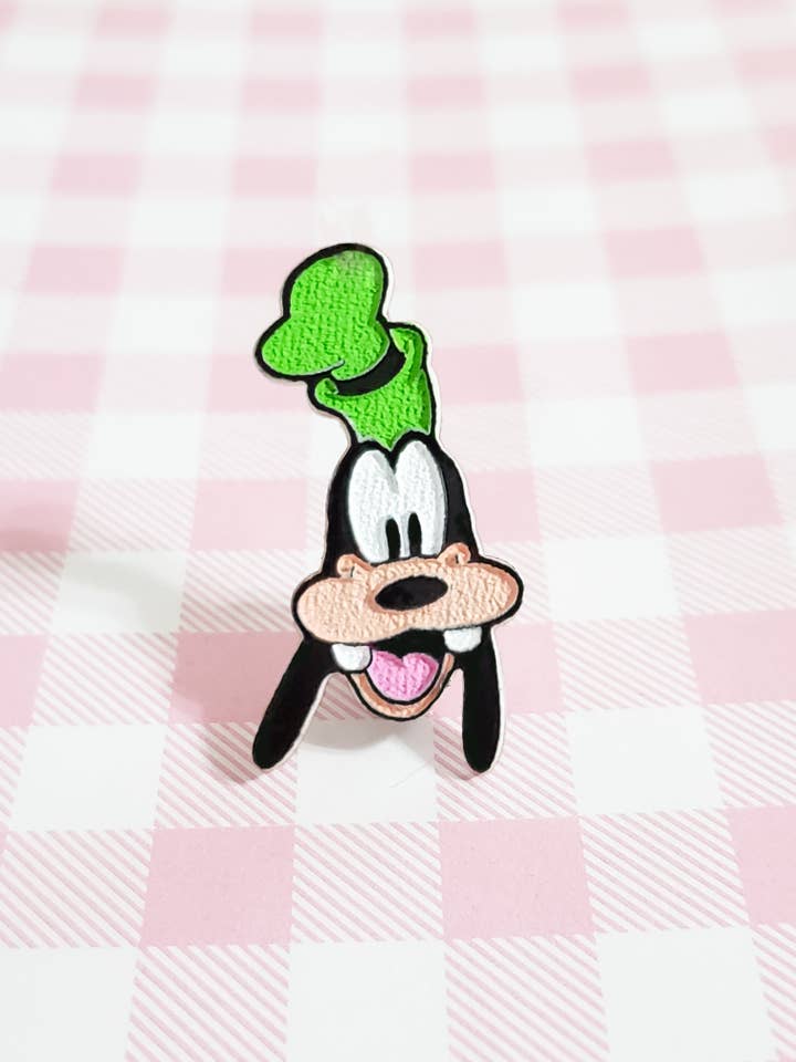 G Broche pour la vente par Pop Pastel