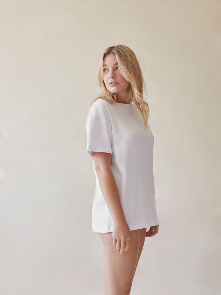 branco O Tom - T-Shirt para venda a revendedores na Faire