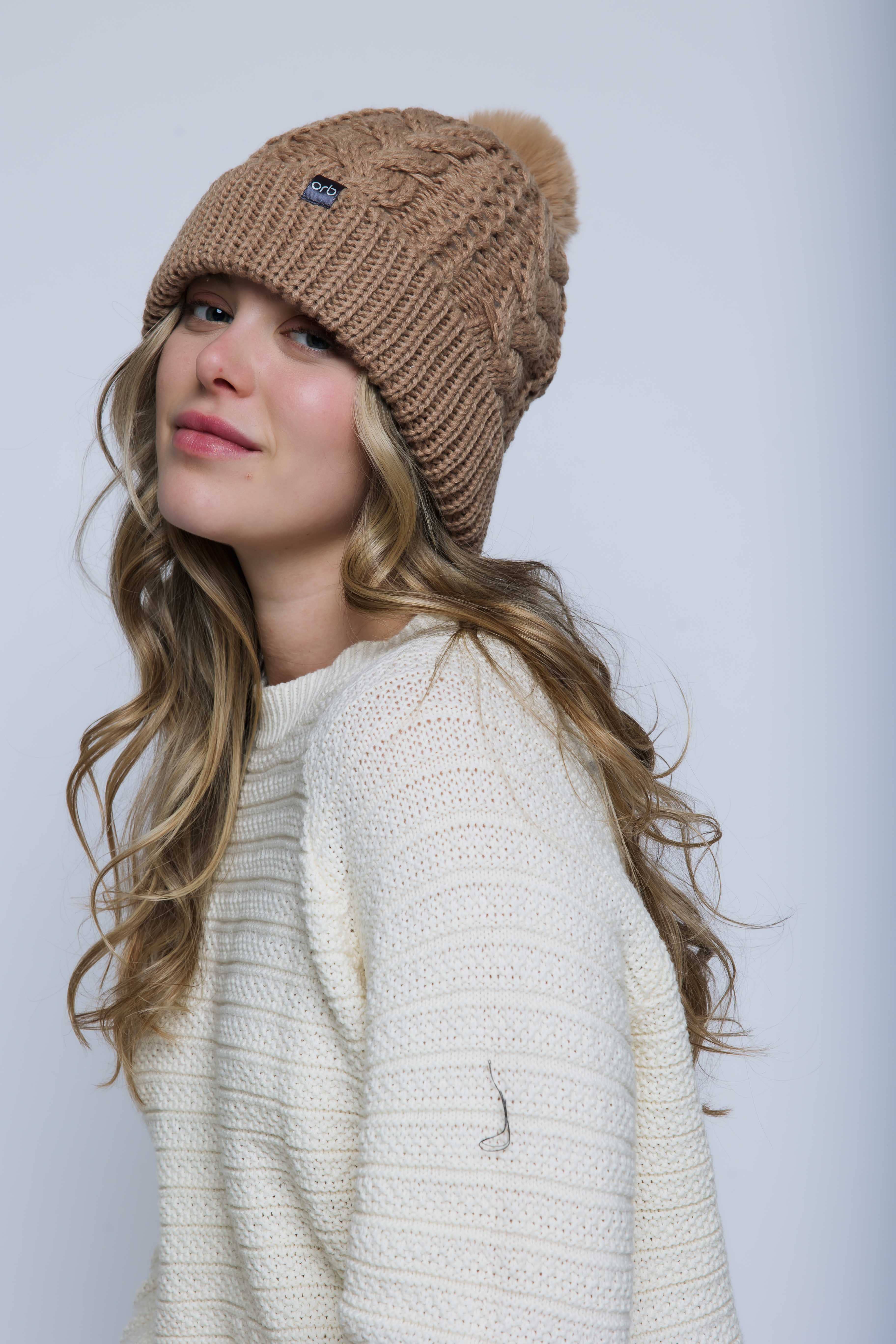 ORB – Engroshandel Beanie - Dame – Foret hue med skumfiduskabler8