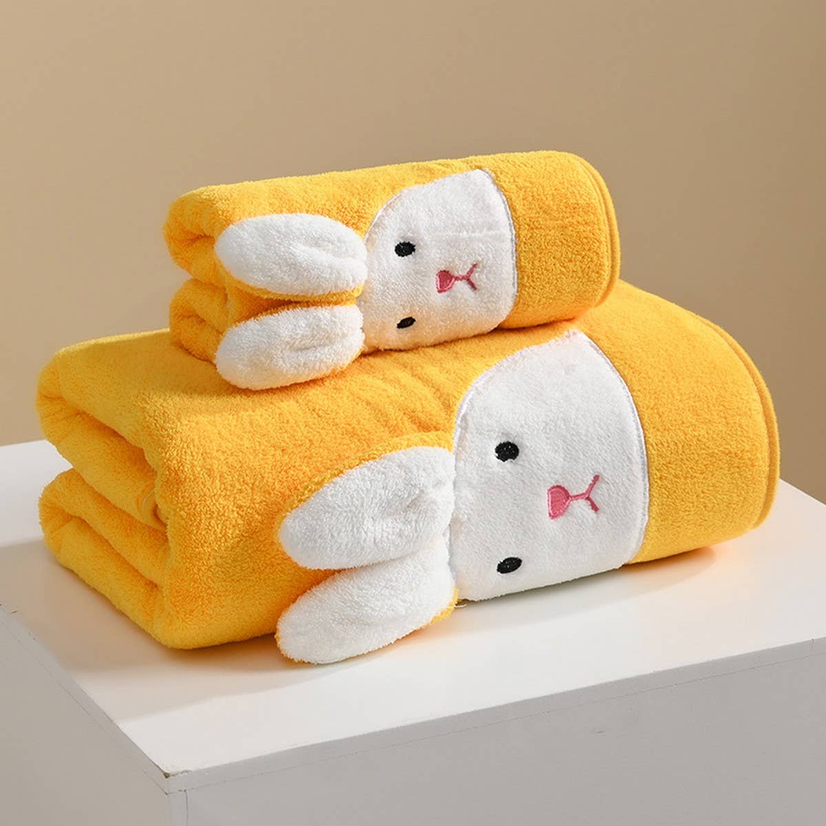 ACCITY - Wholesale Bath Towel - EMBROIDERED RABBIT CORAL FLEECE TOWEL_CWMM23243
