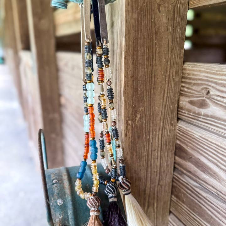 Twine & Twig - Wholesale Beaded/Pearl Necklace - Slim Horse Hair Necklace | White Equestrian2