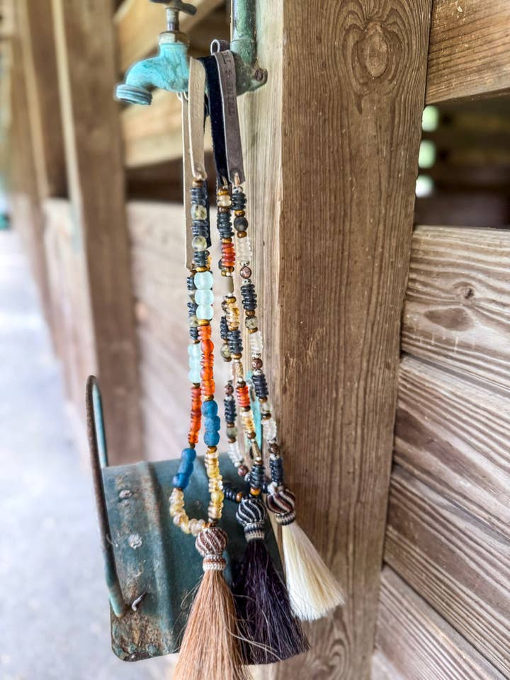 Collier Fin en Crin de Cheval | Équestre Noir pour la vente par Twine & Twig