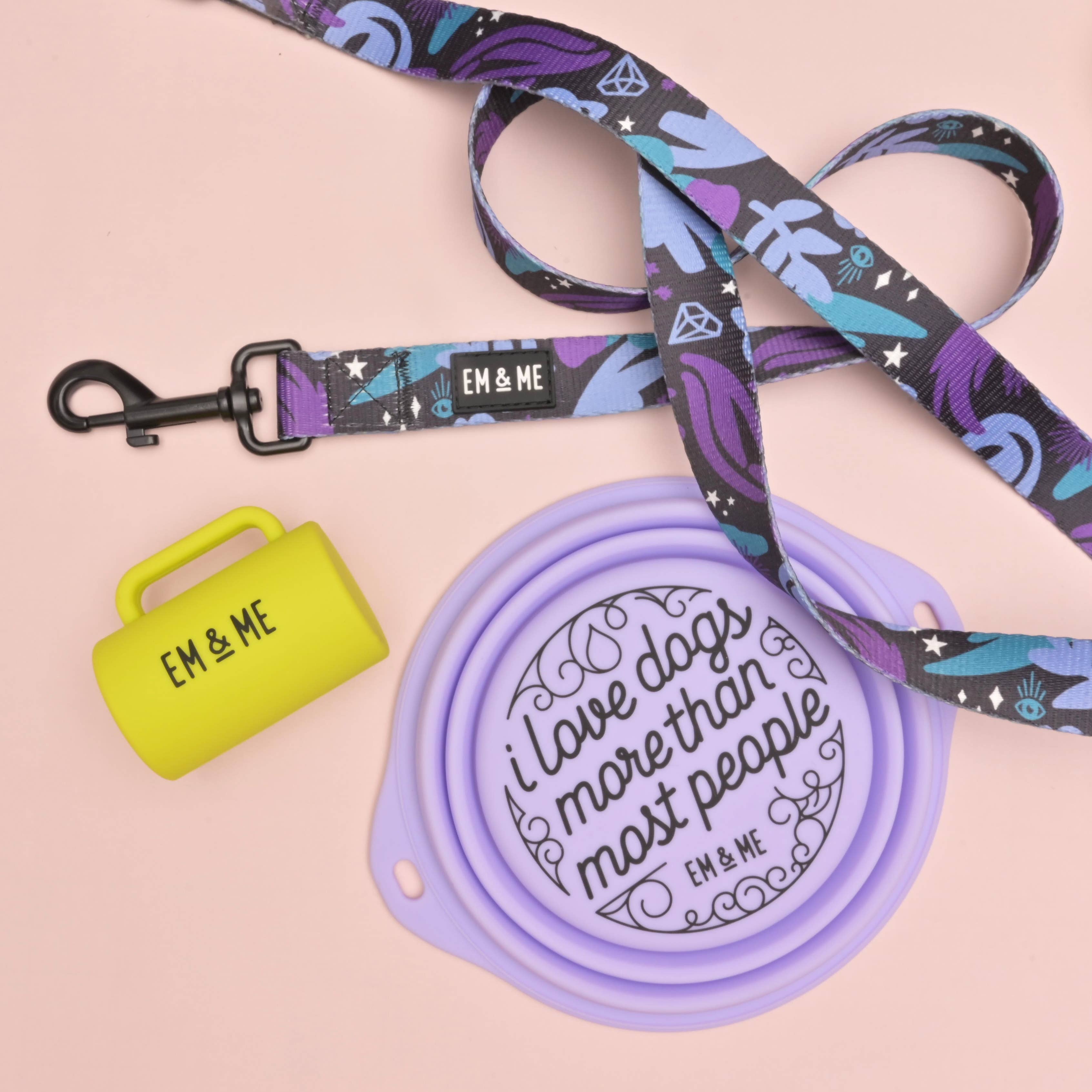 Em And Me Studio - Venta al por mayor Portabolsas de excrementos - Dispensador de bolsas para excrementos "Pick up that Sh*t"8