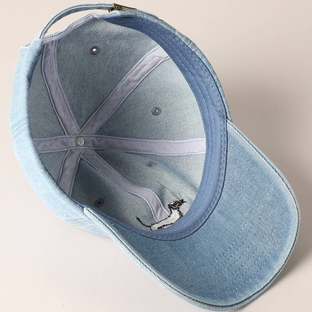 Lys Denim Dachshund Dog Broderet Denim Baseballkasket for engroshandel på Faire3
