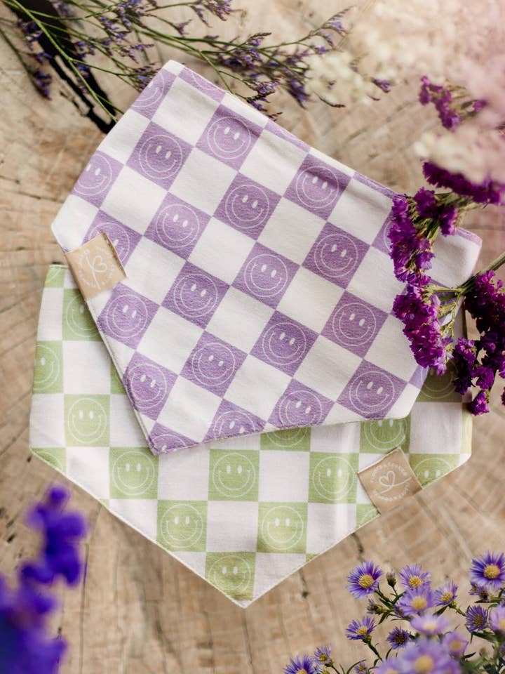 Bandana réversible avec motif smiley pour la vente par Floofs and Cookies