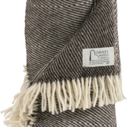 Blackthorn Traditional Throw for wholesale by Romney Marsh Wools