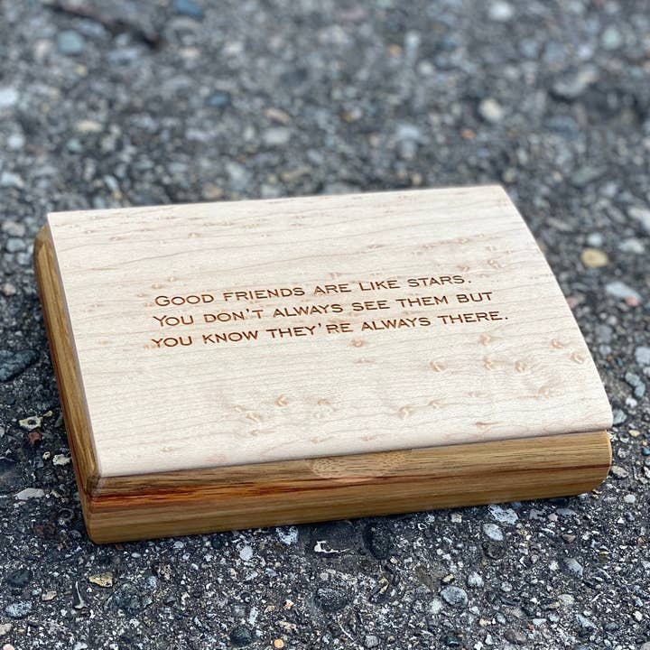 Mikutowski Woodworking - Venta al por mayor Joyero/organizador de joyas - Caja Tranquility de madera grabada con frases superventas14