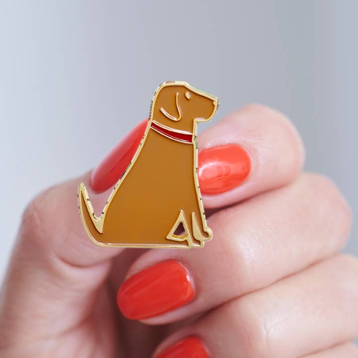 Sweet William Designs – wholesale Brosch – Julhundnål - Rävröd Labrador