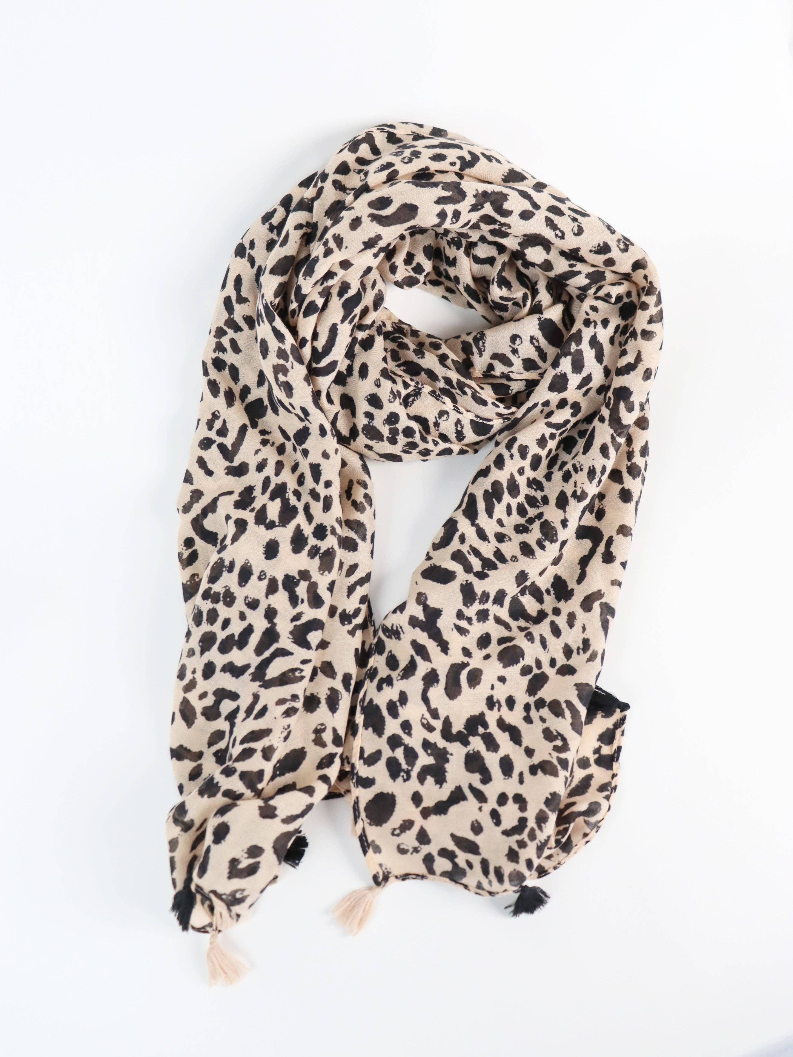 Angels Whisper Accessories – wholesale Scarf – Women's – Cattura Leoard Tassel Lightweight Scarf0