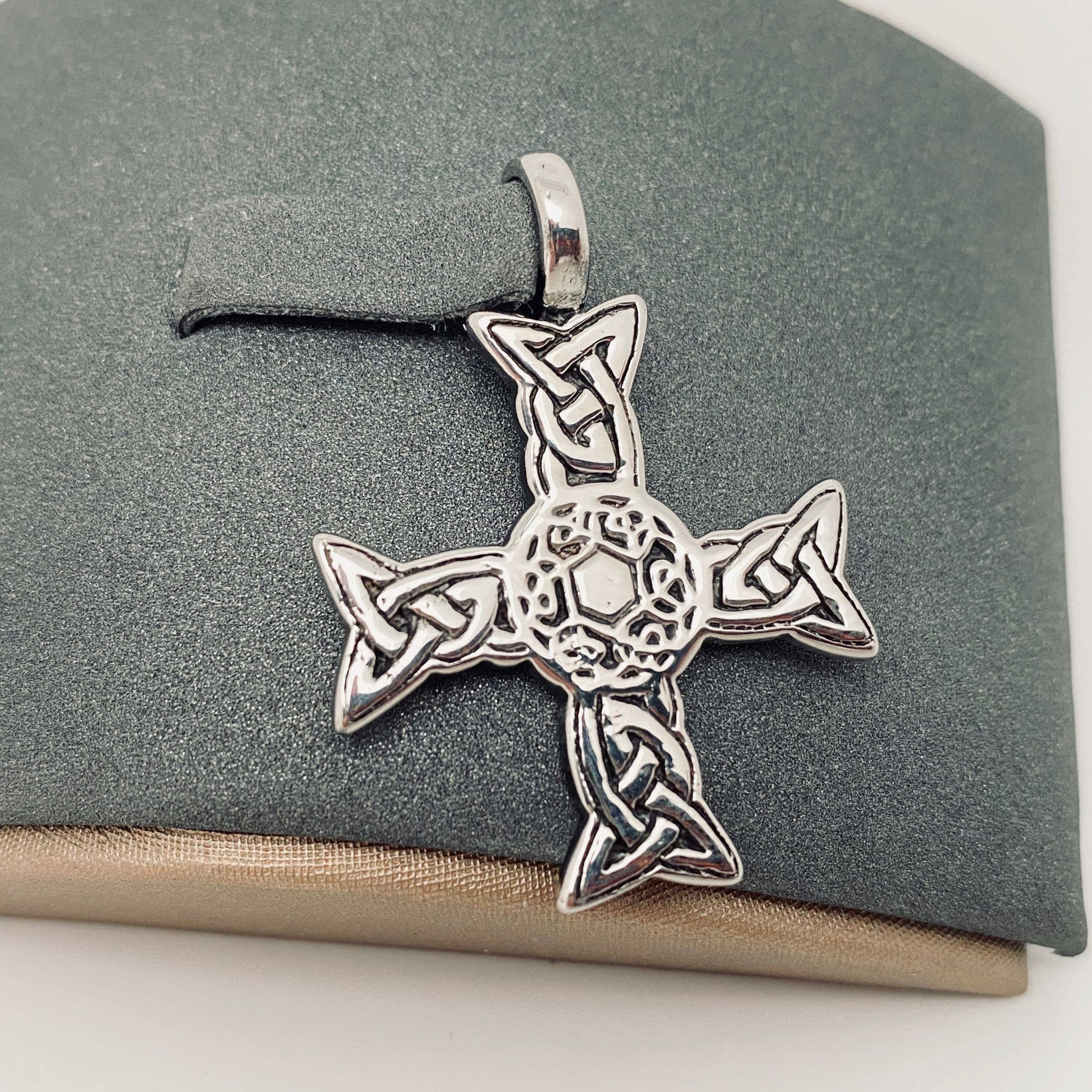 Mio Queena - Wholesale Craft Supplies - Multi Style of Exquisite Stainless Steel Pendant - MJ/MNP48