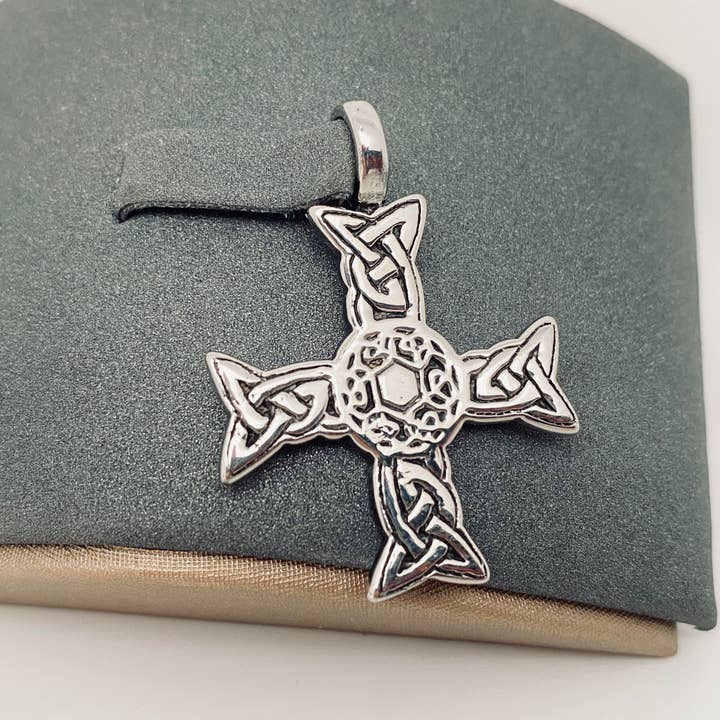 Mio Queena - Wholesale Craft Supplies - Multi Style of Exquisite Stainless Steel Pendant - MJ/MNP48