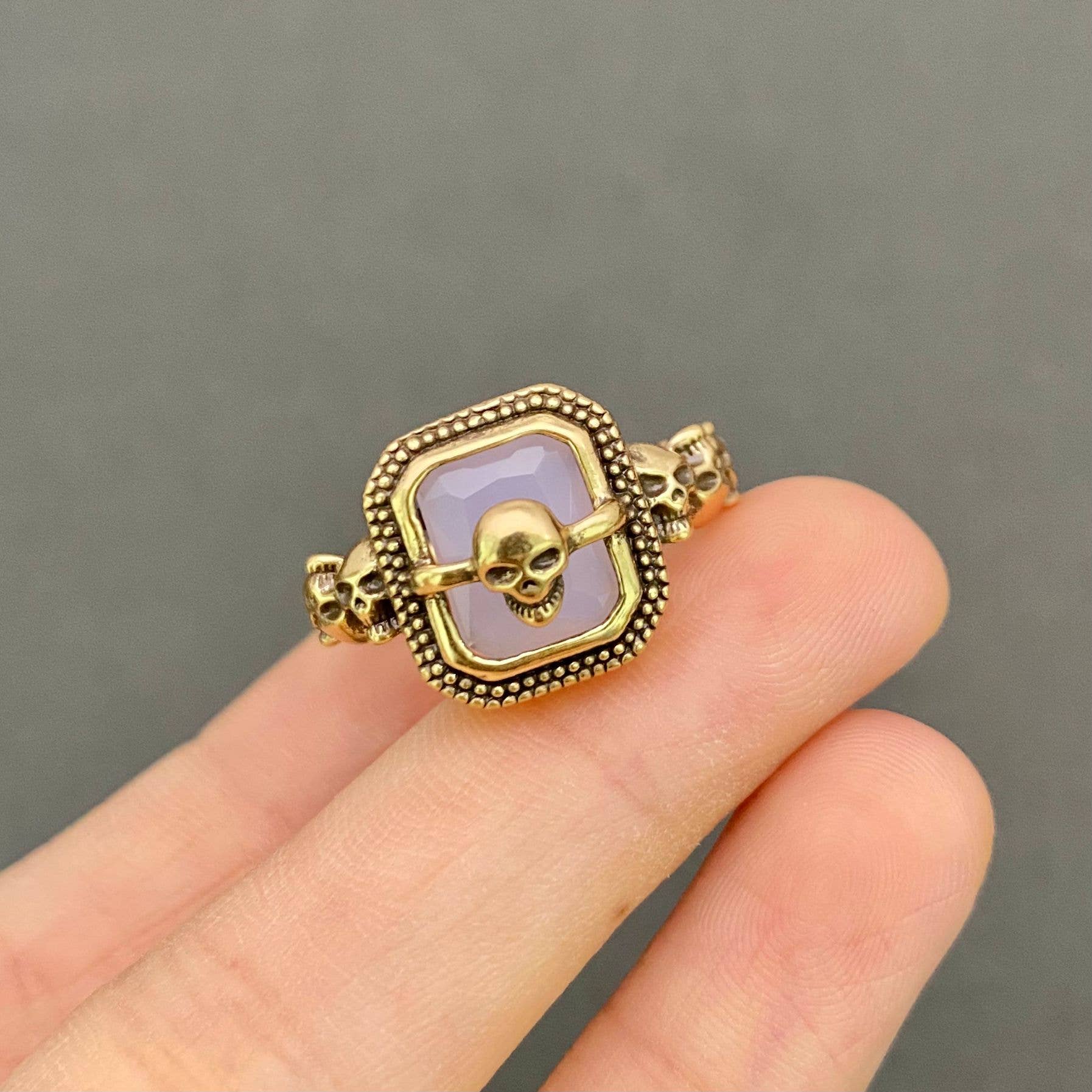 Mio Queena - Wholesale Cocktail/Statement Ring - Vintage Crystal Inlaid Skull Ring - GT0