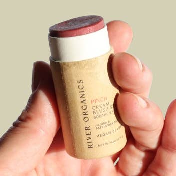 Pinch vegan blushstick voor wholesale door River Organics