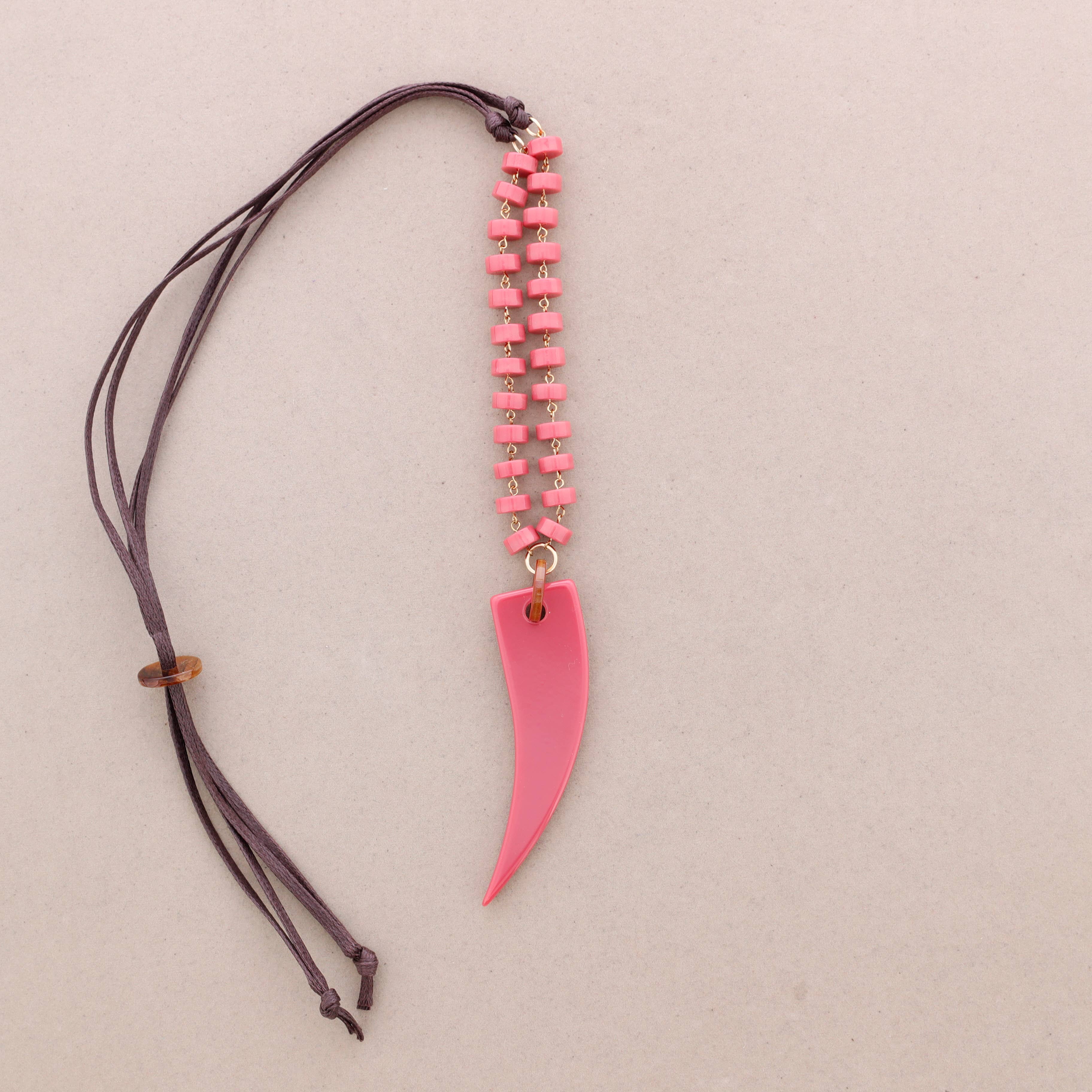 Sonata - Vente Bijoux à boutons pression - Collier long avec pendentif corne en résine5