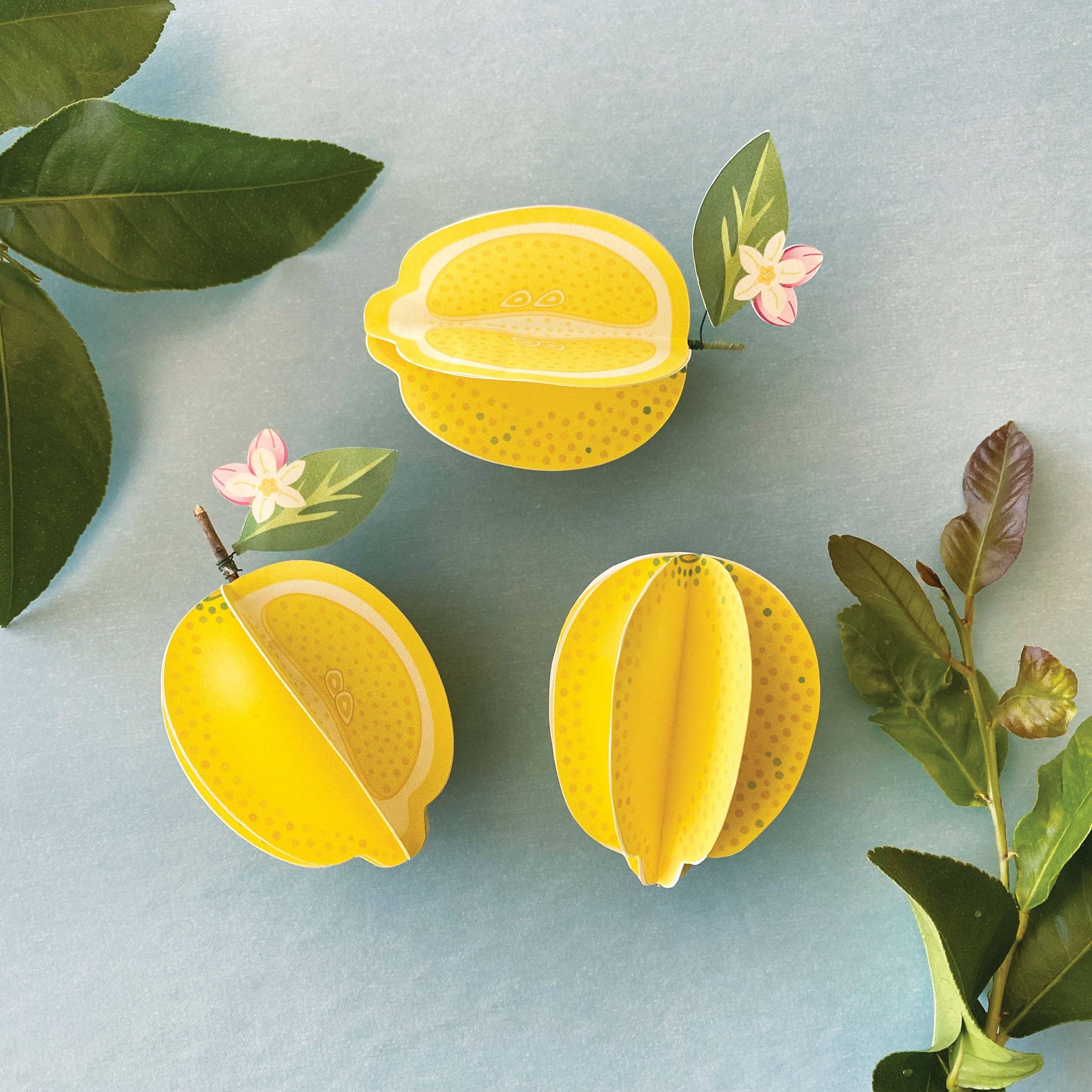 Mozaic Studio - Venta al por mayor Artículo decorativo de mesa - Limones de papel hechos a mano, juego de 24